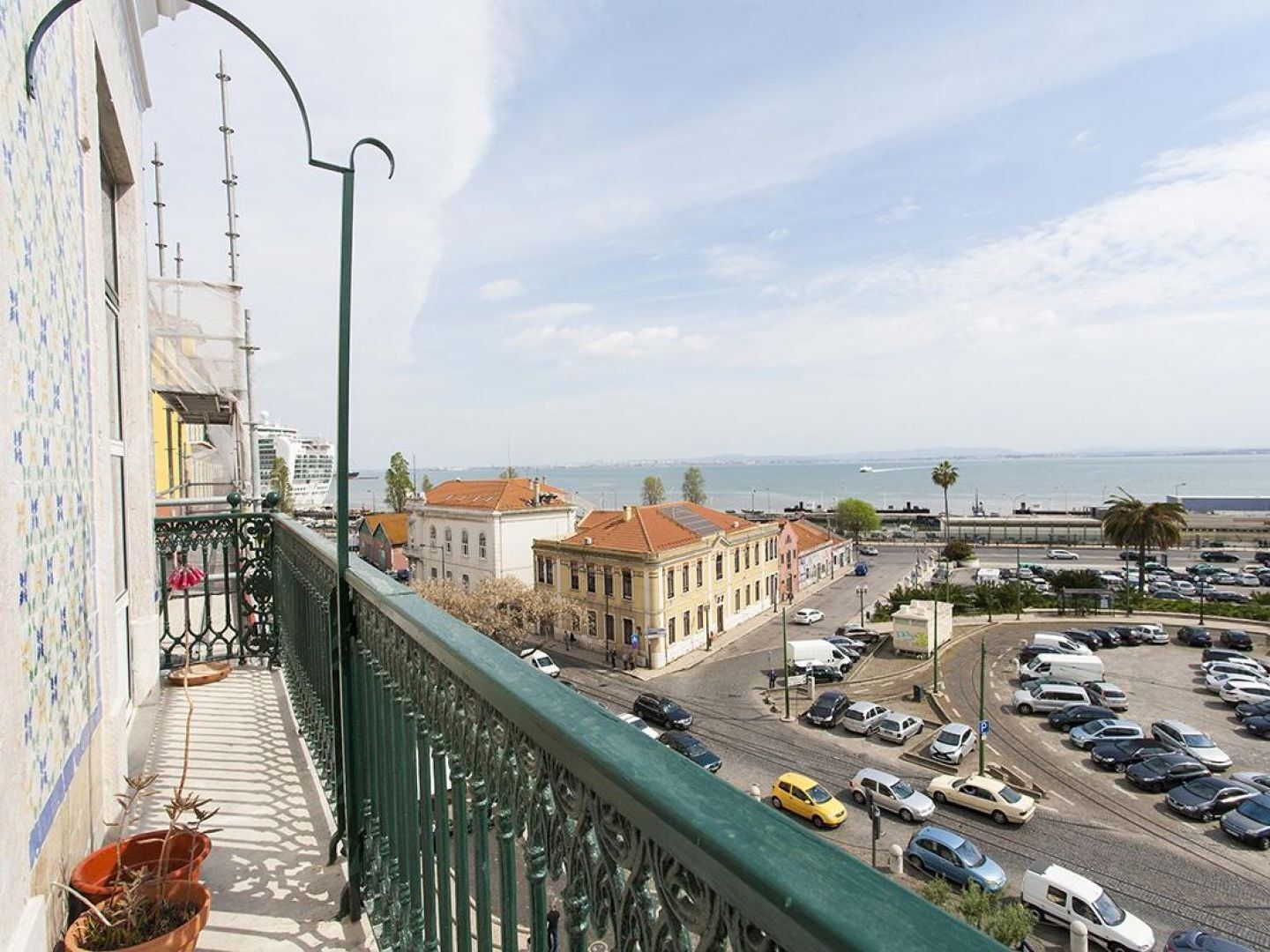 Joivy Bright 2Br Apt With River Views &Balcony In Alfama, Moments From Santa Apolonia Train Station Lisboa Exterior foto